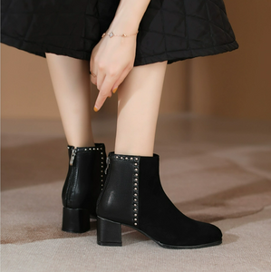 Small Feet Chunky Suede Short Boots With Stud MS580