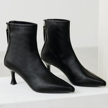 Small Feet Pointed Back Zipper Ankle Boots TS239