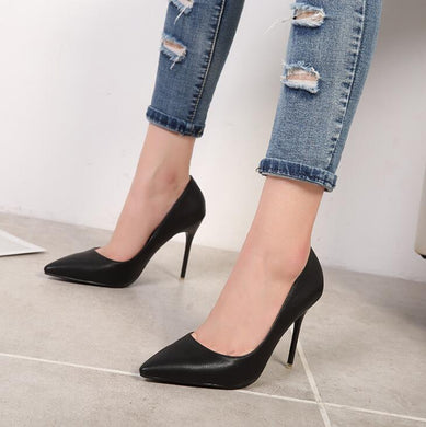 Petite Pointed High Heel Size US1.5 Black For Sale