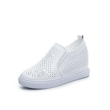 Small Feet Inner Heel Fashion Sneakers SS385