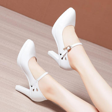 Small Size Mary Jane Closed Toe Heels GS30